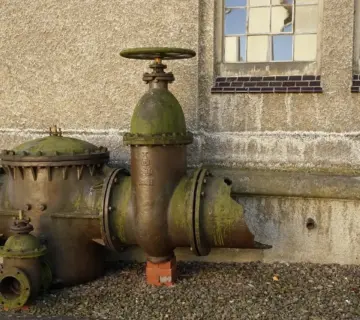 5 tegn på brud i kloakrør under terrassen