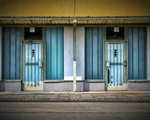 7 tegn på en tilstoppet faldstamme i en etageejendom