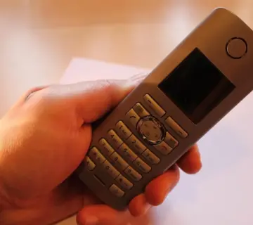 Hvorfor ringer 53 25 52 72?