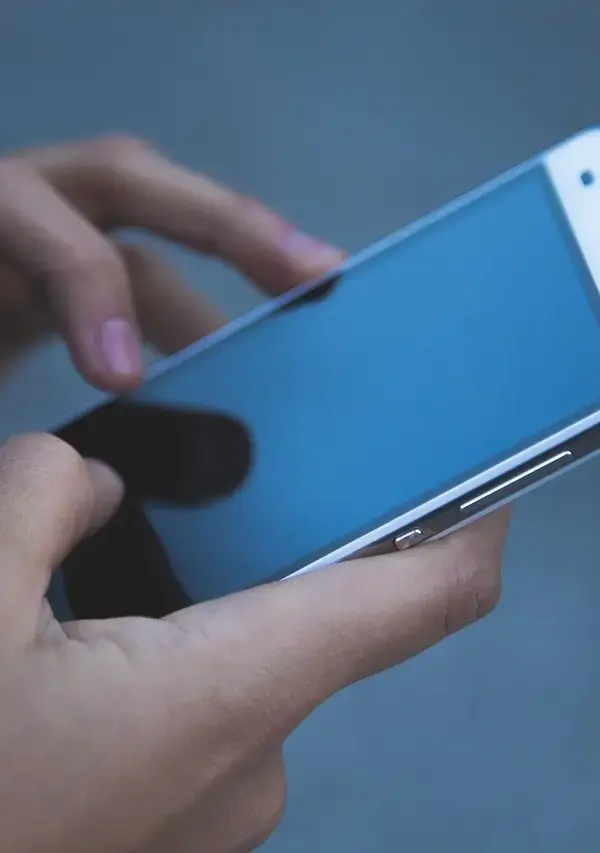 Ukendt telefonnummer: 24 78 37 04 – Hvem ringer?